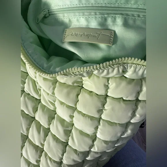 FREE PEOPLE MOVEMENT Quilted Tote / Hobo Bag Pale Neon Green Y2K Athleisure Core - Picture 7 of 7